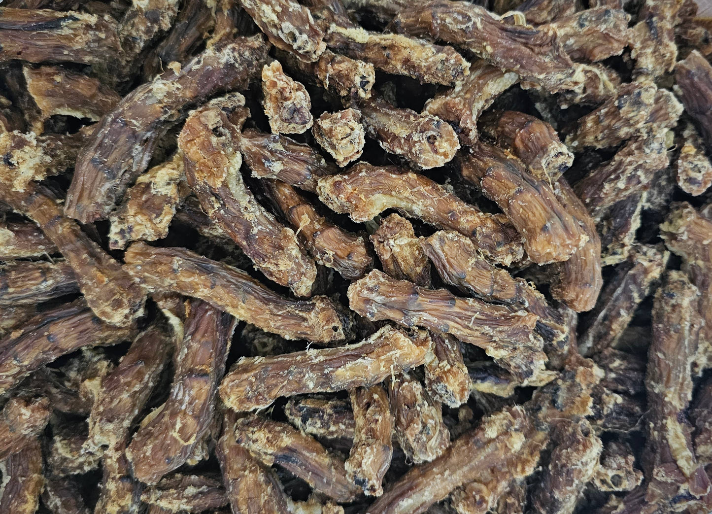 Forhåndssalg 10%, utsending fra uke 33/34! Spirit of Wild chews chicken necks (Oversettelse kommer)