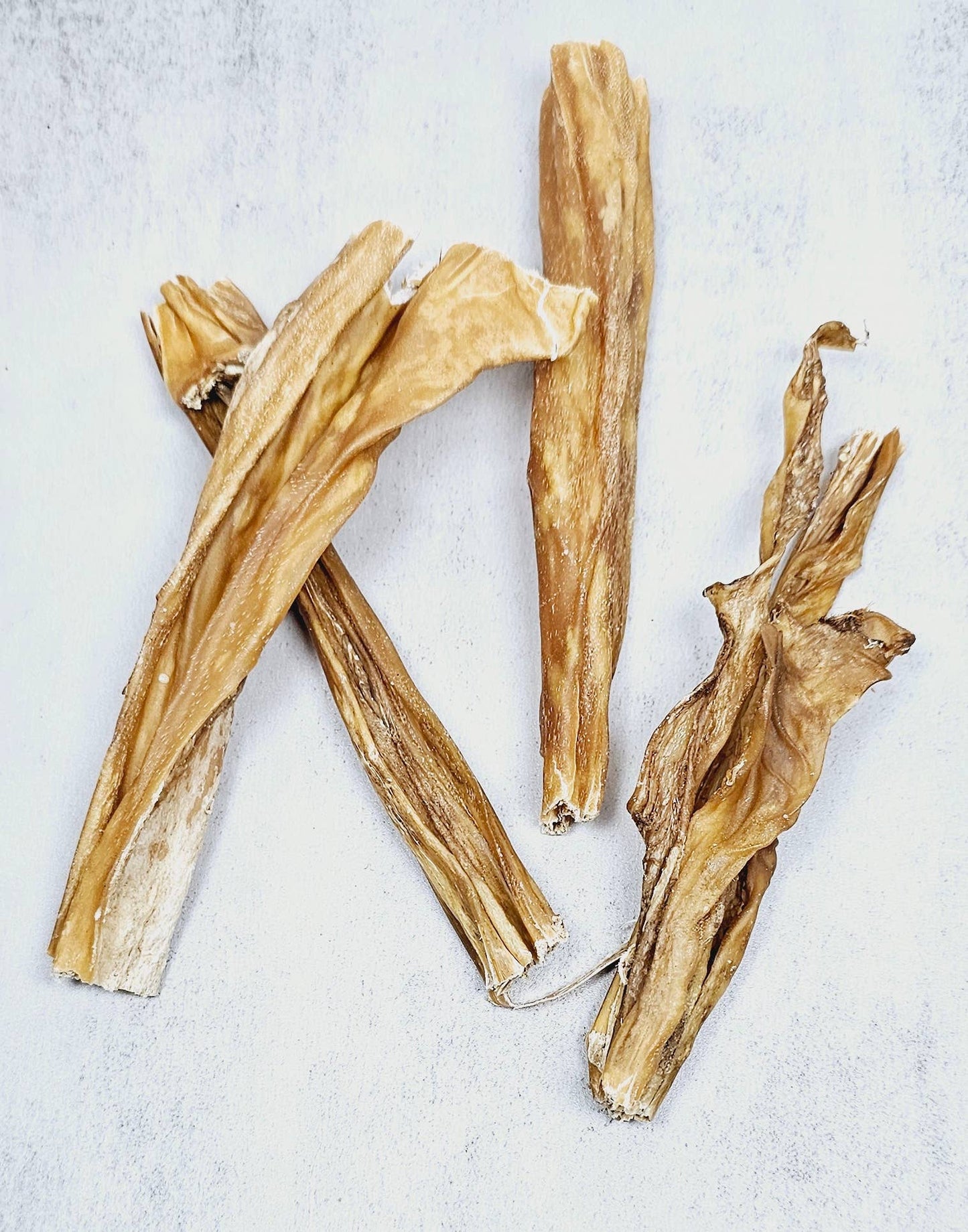 Forhåndssalg 10%, utsending fra uke 33/34! Spirit of Wild chews deer skin (Oversettelse kommer)