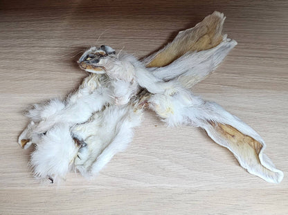 Forhåndssalg 10%, utsending fra uke 33/34! Spirit of Wild chew items rabbit ears with fur (Oversettelse kommer)