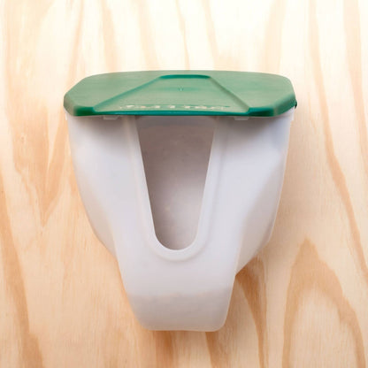 Nyhet! Chicken VFeedr No Waste Hanging Poultry Feeder 5-lbs (Oversettelse kommer)